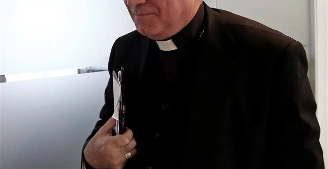 Παιδεραστής Ιταλός ιερέας: Ο διάβολος με έβαλε να το κάνω- Νόμιζα ότι ήταν 15χρονη